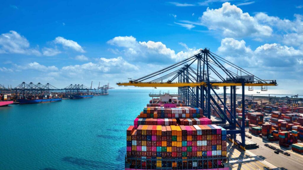 3PL Consolidates Shipment Status Across Warehouse Operations and Legacy Carrier Systems With a Custom Logistics Management Solution and API/EDI Interface