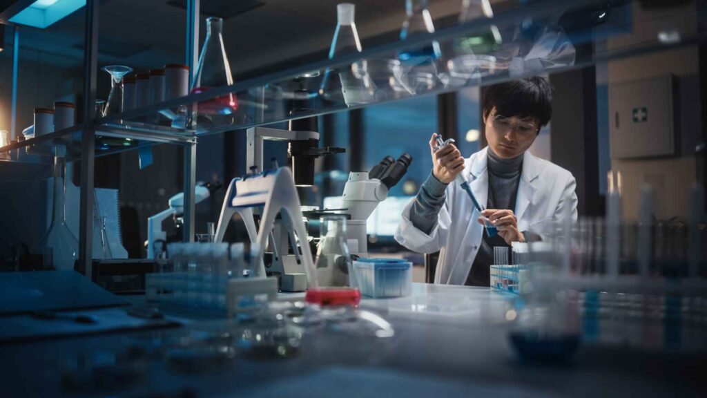 Next-Gen CMS Application Enhances Customer Experience for an Industrial Chemical Manufacturing Company While Optimizing its Existing Technological Investments